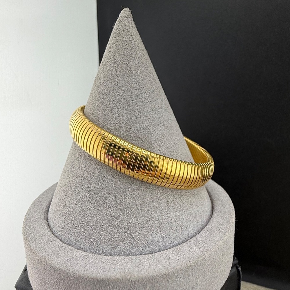 Vintage Monet Expandable Bracelet Gold Tone Signed 7"